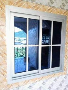 fenêtre sur mesure à Labastide